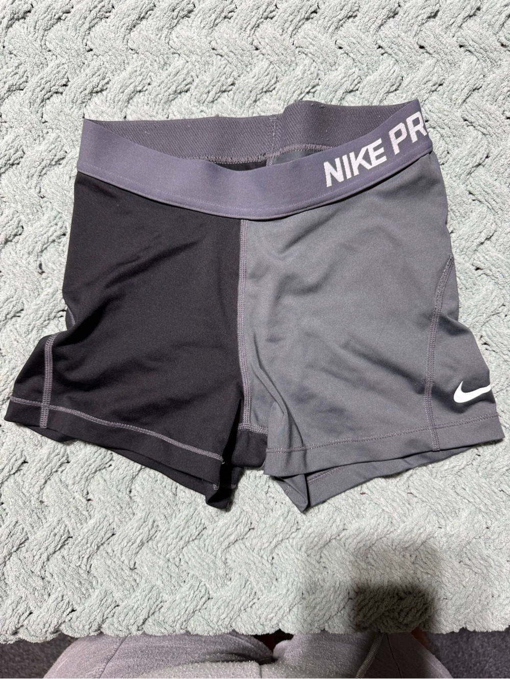 Nike Pro Women's Two-Tone Gray & Black Compression Shorts small